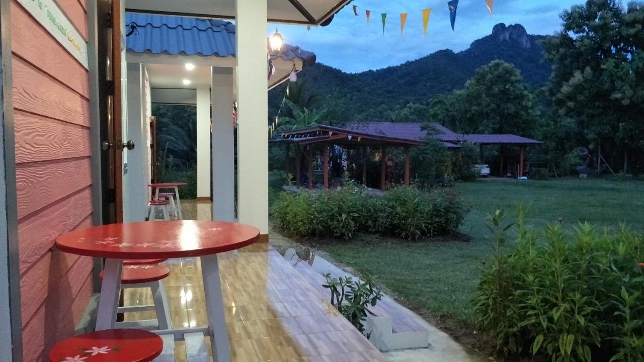 Khuang KomPimpisa Garden พิมพิศา การ์เด้นท์别墅 外观 照片
