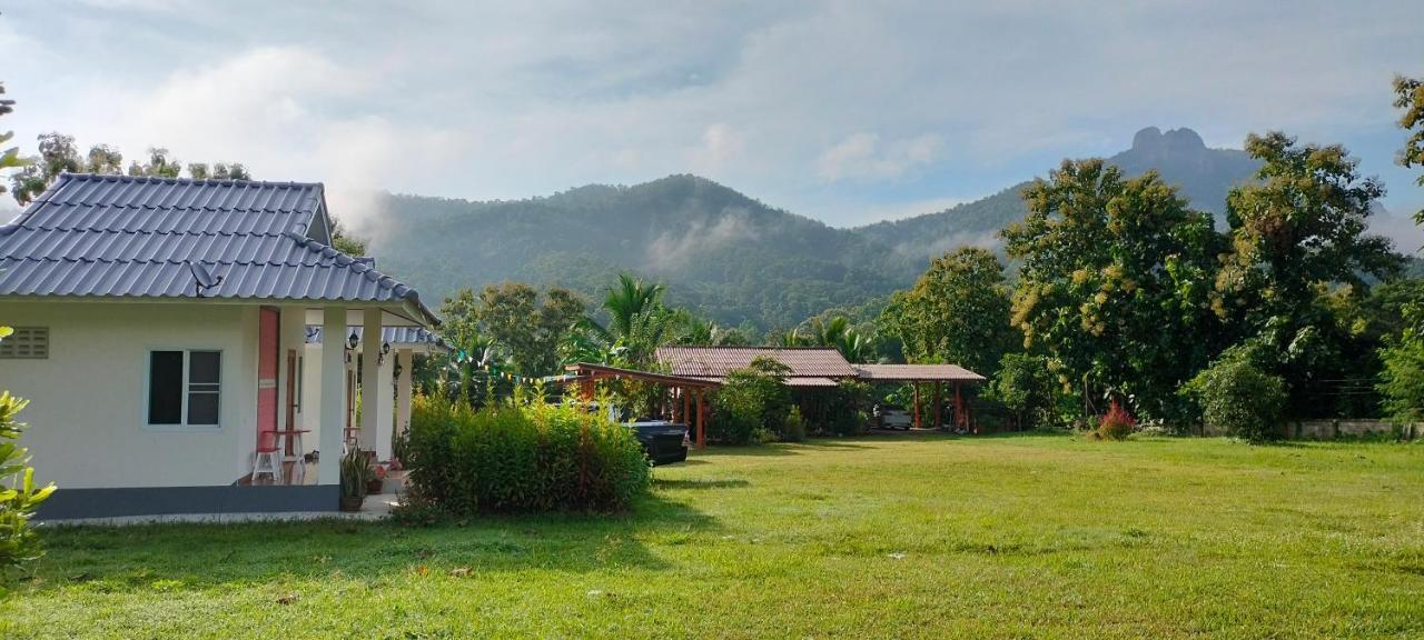 Khuang KomPimpisa Garden พิมพิศา การ์เด้นท์别墅 外观 照片